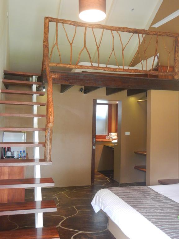 Club Oceanus Resort Pacific Harbour Exterior photo